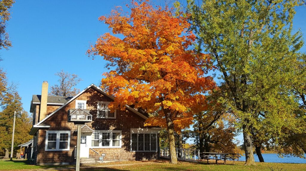 Picture Historic Lodge 3