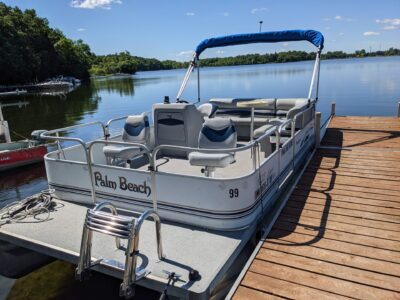 pontoon