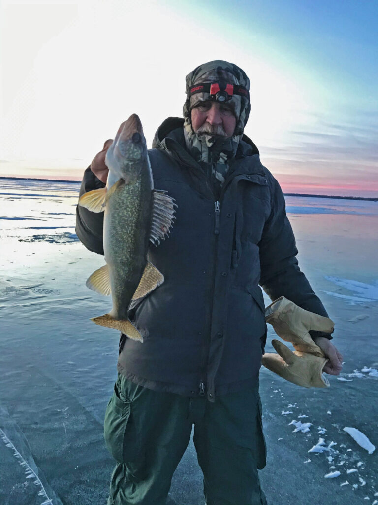 ross ice fishing 2